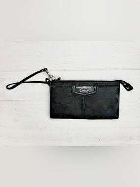 Coach Black Signature Wristlet Wallet Zip Around Clutch C Logo PROJECT